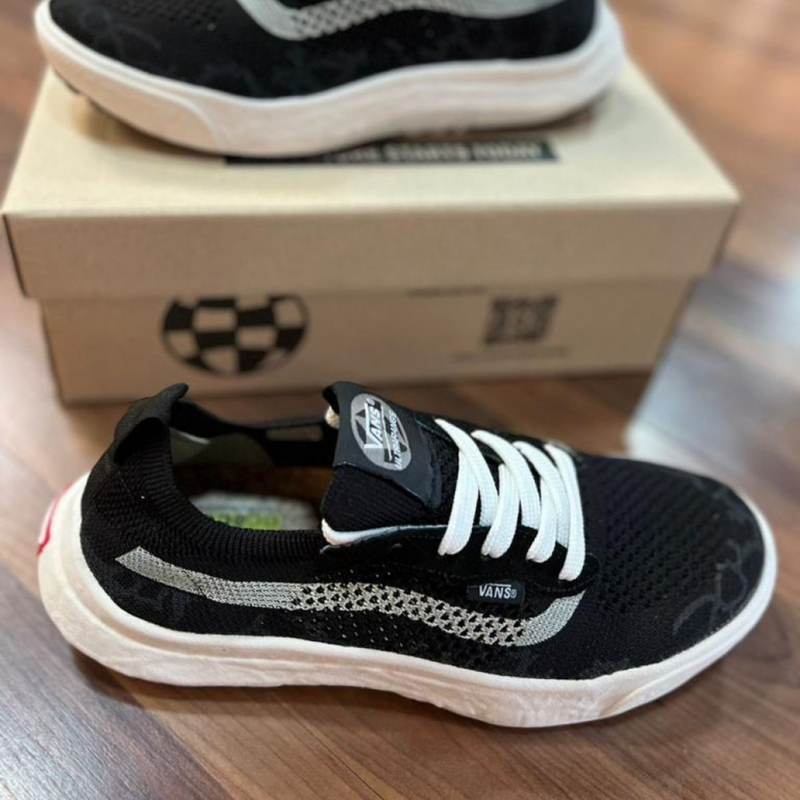 Tênis Ultrarange VR3 - Preto