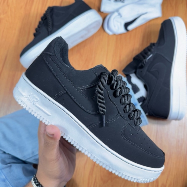 Tenis Air force 1 -Preto Nobuck corda