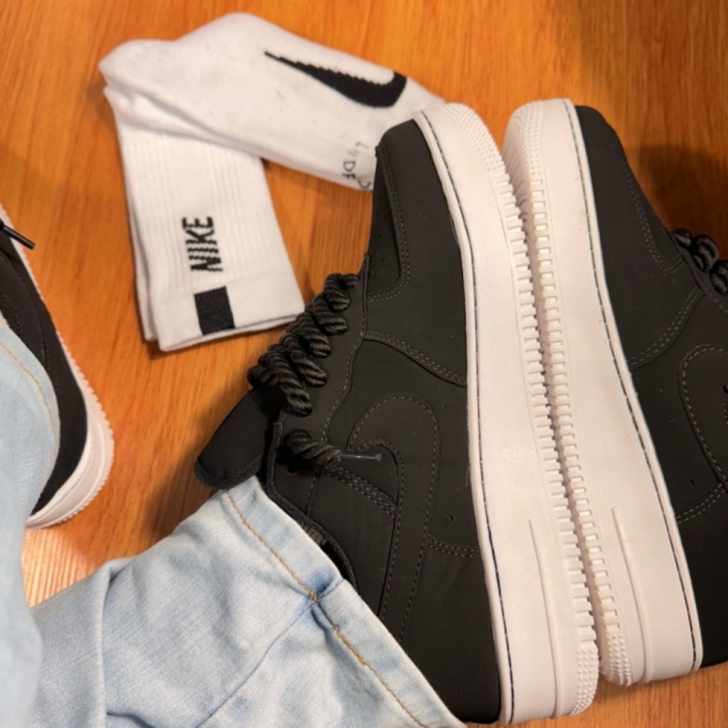Tenis Air force 1 -Preto Nobuck corda