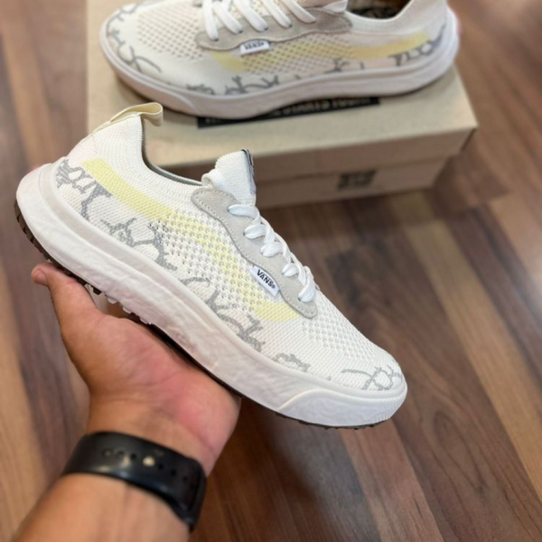 Tênis Ultrarange VR3 - Bege Claro